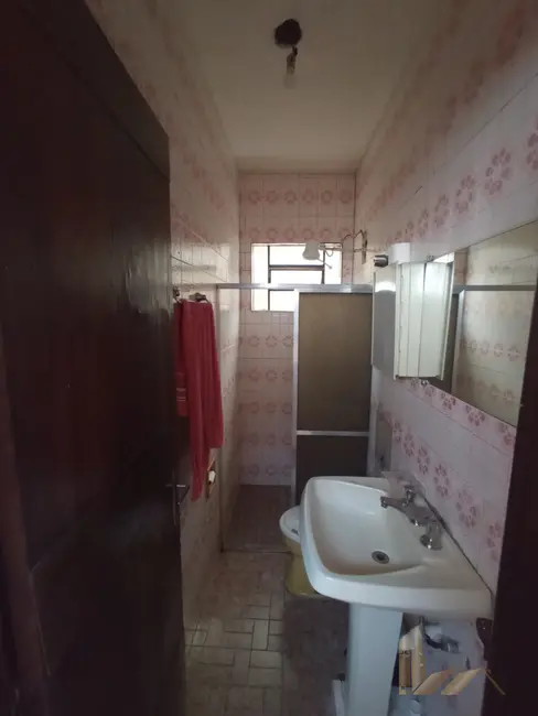 Foto 2 de Casa com 4 quartos à venda, 180m2 em Fernão Dias, Belo Horizonte - MG