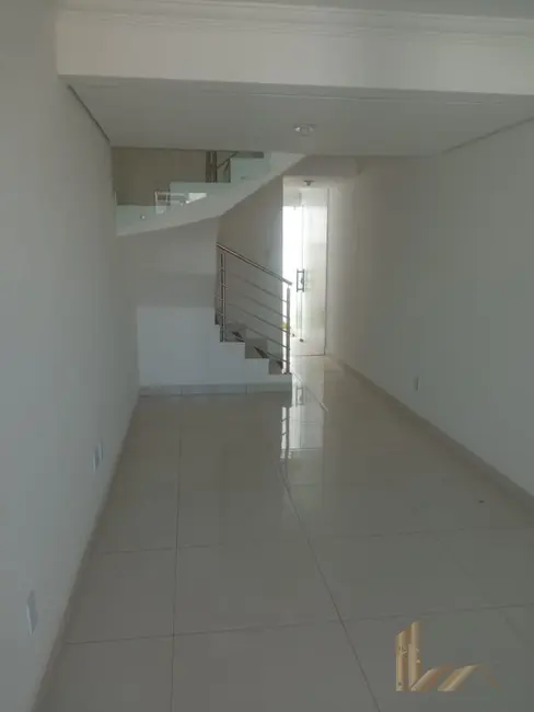 Foto 9 de Casa com 2 quartos à venda, 67m2 em Jardim Guanabara, Belo Horizonte - MG