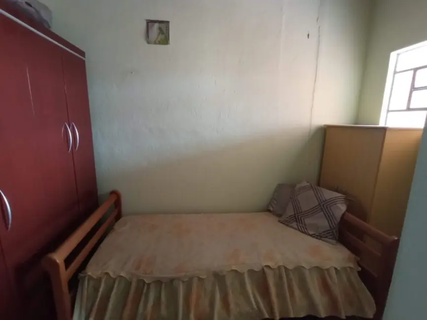 Casa com 5 quartos à venda, 186m2 em Santa Cruz, Belo Horizonte - MG - imagem 3 Foto 3 de Casa com 5 quartos à venda, 186m2 em Santa Cruz, Belo Horizonte - MG