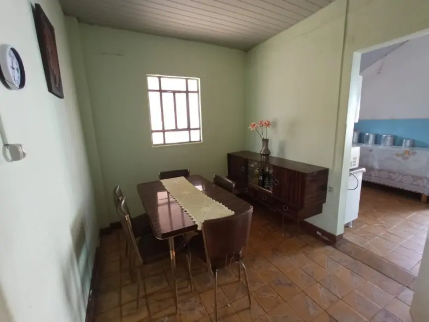Casa com 5 quartos à venda, 186m2 em Santa Cruz, Belo Horizonte - MG - imagem 7 Foto 7 de Casa com 5 quartos à venda, 186m2 em Santa Cruz, Belo Horizonte - MG