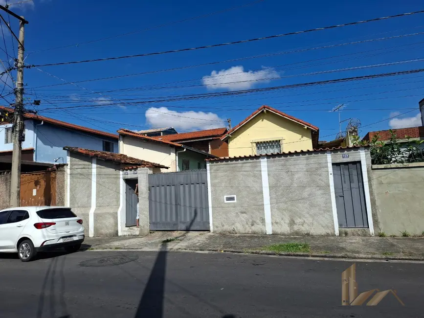 Foto 1 de Casa com 5 quartos à venda, 186m2 em Santa Cruz, Belo Horizonte - MG