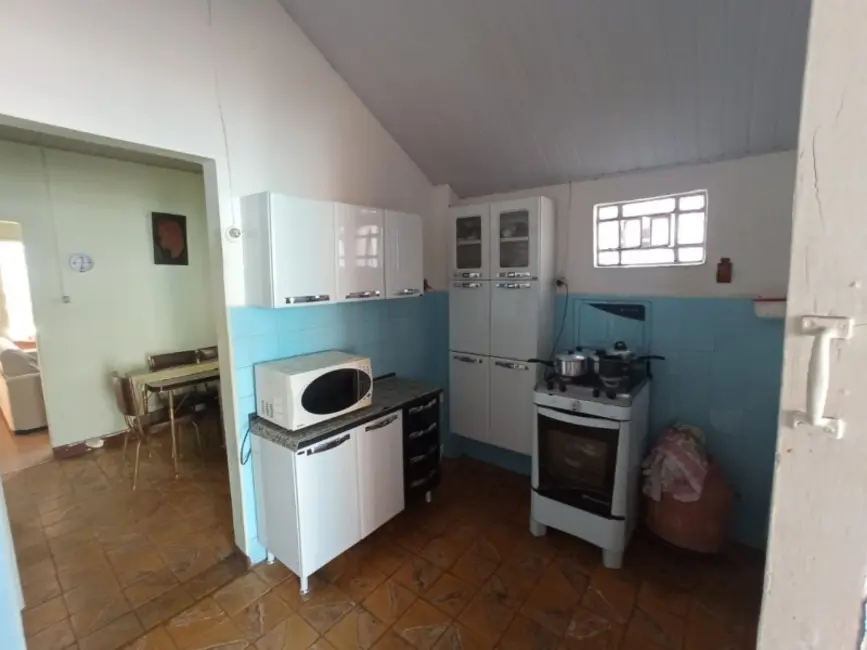 Casa com 5 quartos à venda, 186m2 em Santa Cruz, Belo Horizonte - MG - imagem 8 Foto 8 de Casa com 5 quartos à venda, 186m2 em Santa Cruz, Belo Horizonte - MG