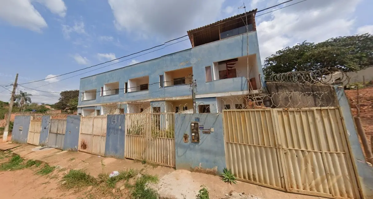 Foto 1 de Casa com 2 quartos à venda, 58m2 em Mateus Leme - MG