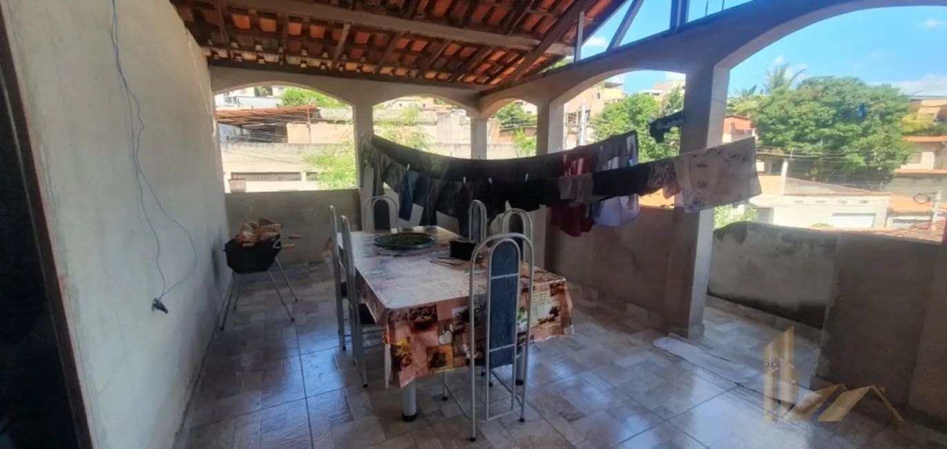Casa com 6 quartos à venda, 233m2 em Juliana, Belo Horizonte - MG - imagem 1 Foto 1 de Casa com 6 quartos à venda, 233m2 em Juliana, Belo Horizonte - MG
