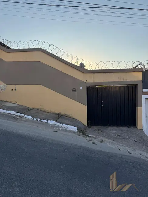 Casa com 3 quartos à venda, 102m2 em Vespasiano - MG - imagem 6 Foto 6 de Casa com 3 quartos à venda, 102m2 em Vespasiano - MG