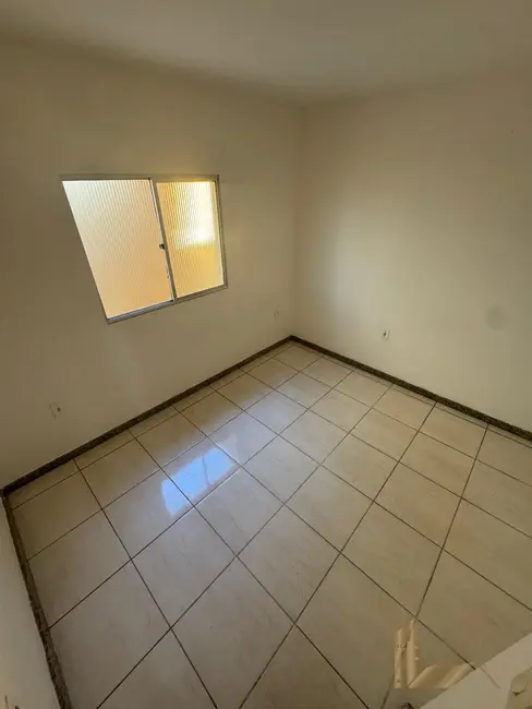 Casa com 3 quartos à venda, 102m2 em Vespasiano - MG - imagem 8 Foto 8 de Casa com 3 quartos à venda, 102m2 em Vespasiano - MG