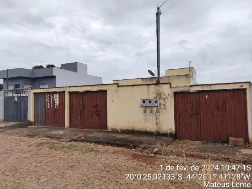 Foto 1 de Casa com 2 quartos à venda, 47m2 em Mateus Leme - MG