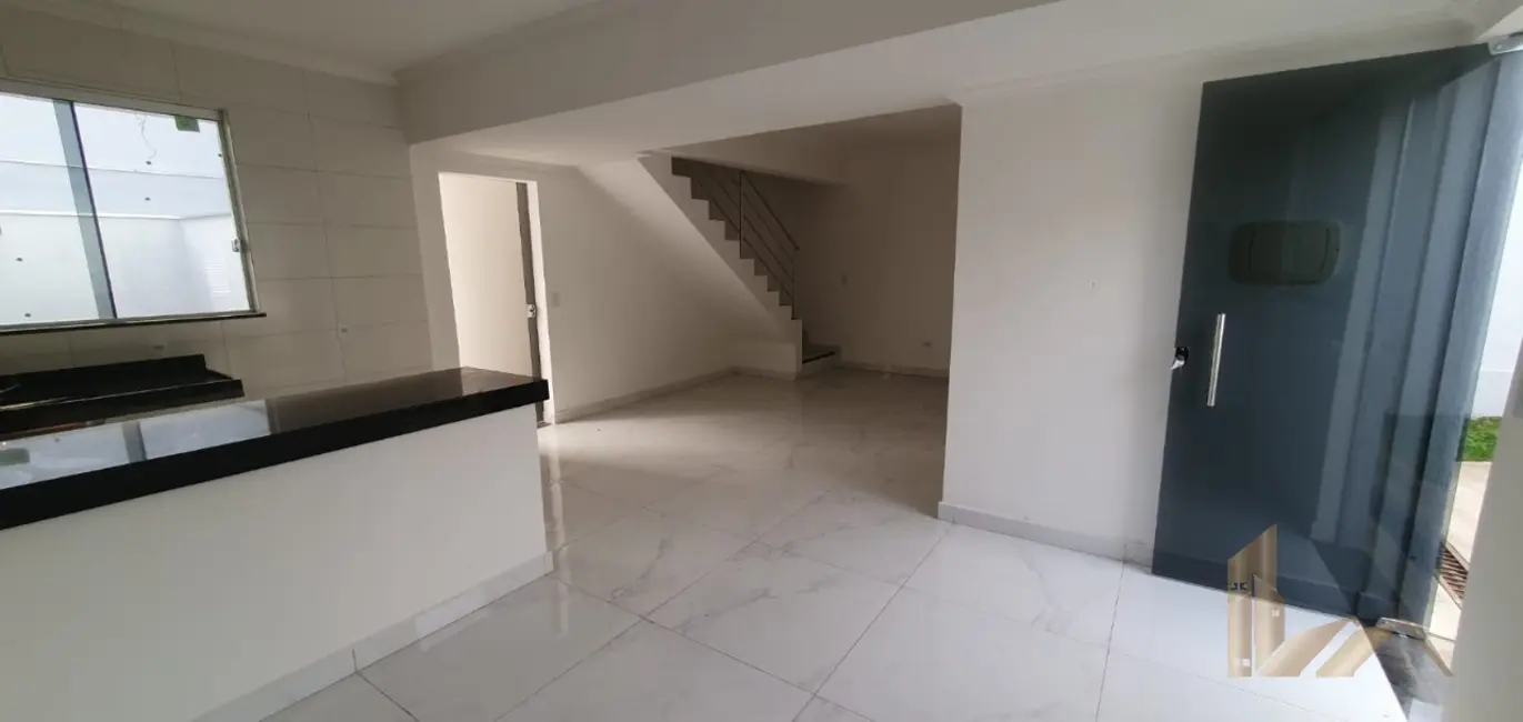 Foto 1 de Casa com 3 quartos à venda, 102m2 em Piratininga (Venda Nova), Belo Horizonte - MG