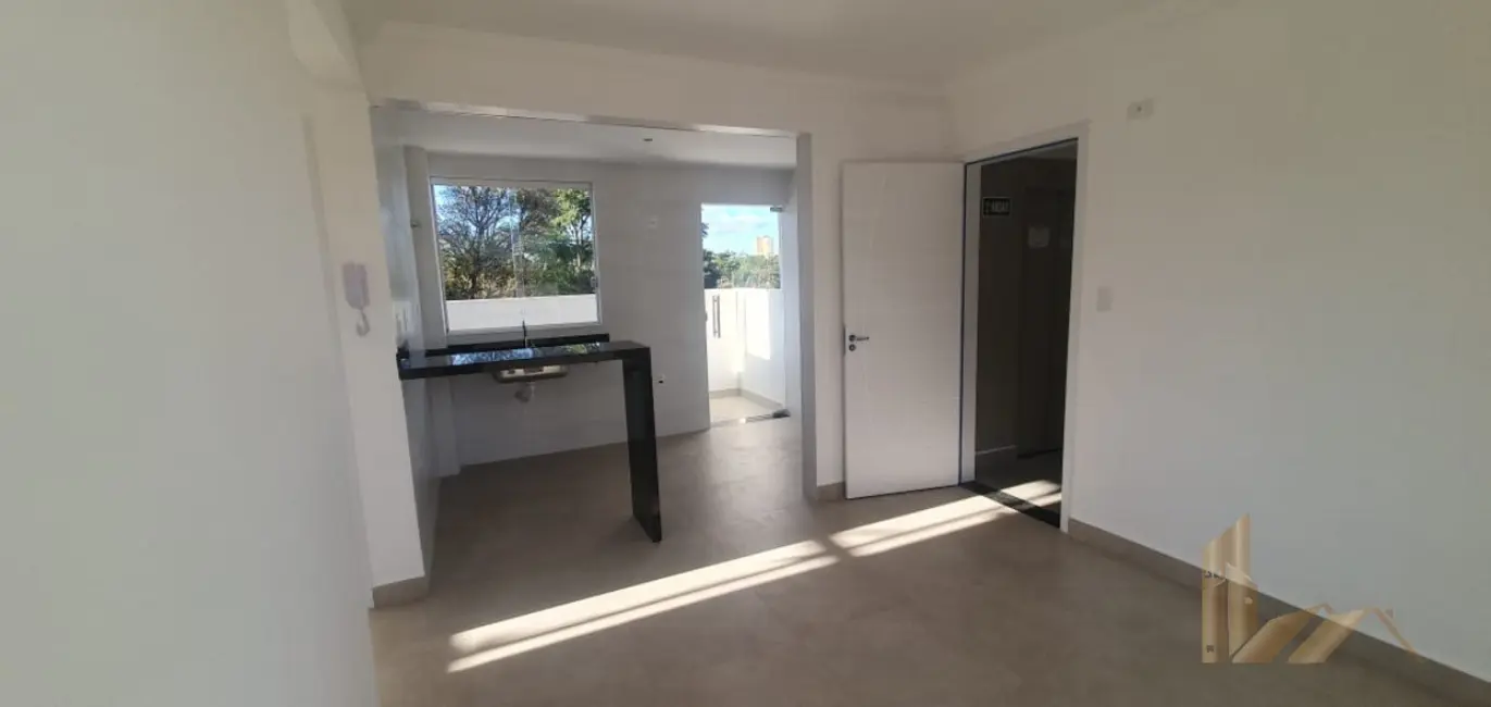 Foto 2 de Apartamento com 2 quartos à venda, 45m2 em São João Batista (Venda Nova), Belo Horizonte - MG