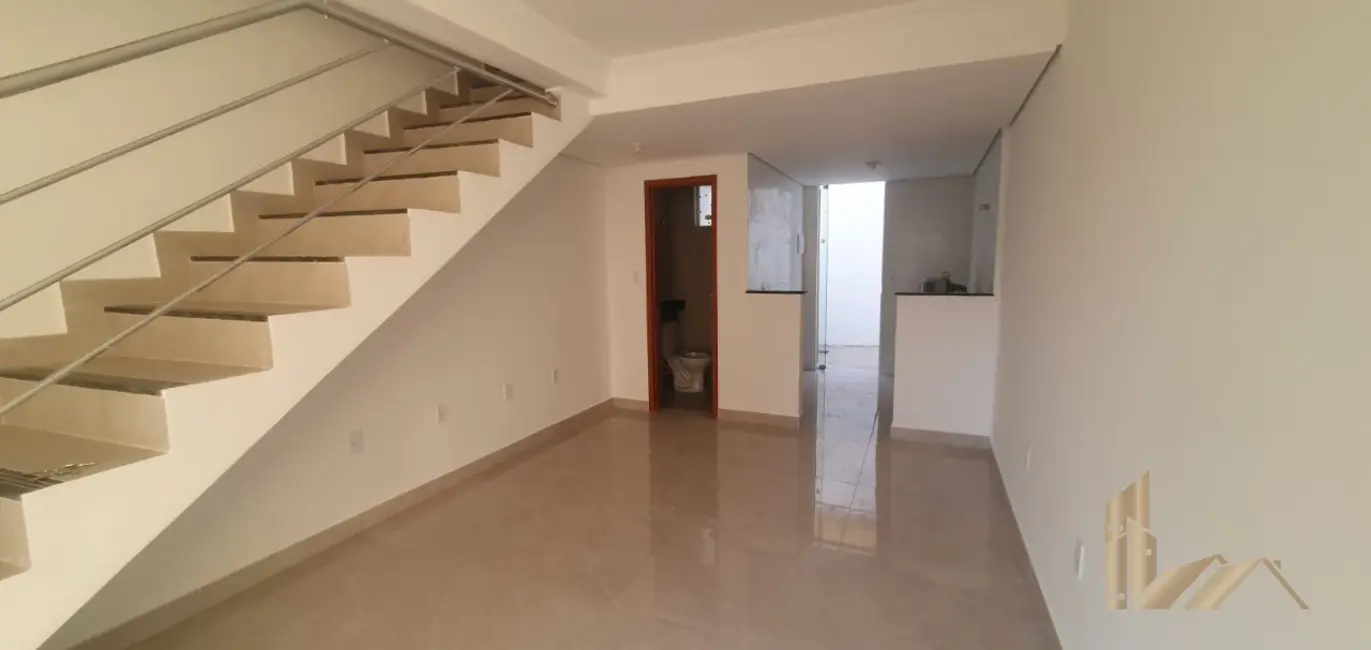 Foto 8 de Casa com 2 quartos à venda, 65m2 em Piratininga (Venda Nova), Belo Horizonte - MG