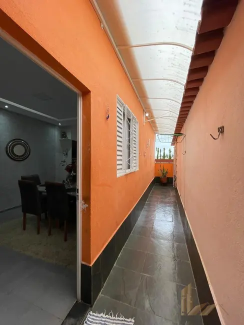 Casa com 5 quartos à venda, 360m2 em Veneza, Ribeirao Das Neves - MG - imagem 5 Foto 5 de Casa com 5 quartos à venda, 360m2 em Veneza, Ribeirao Das Neves - MG