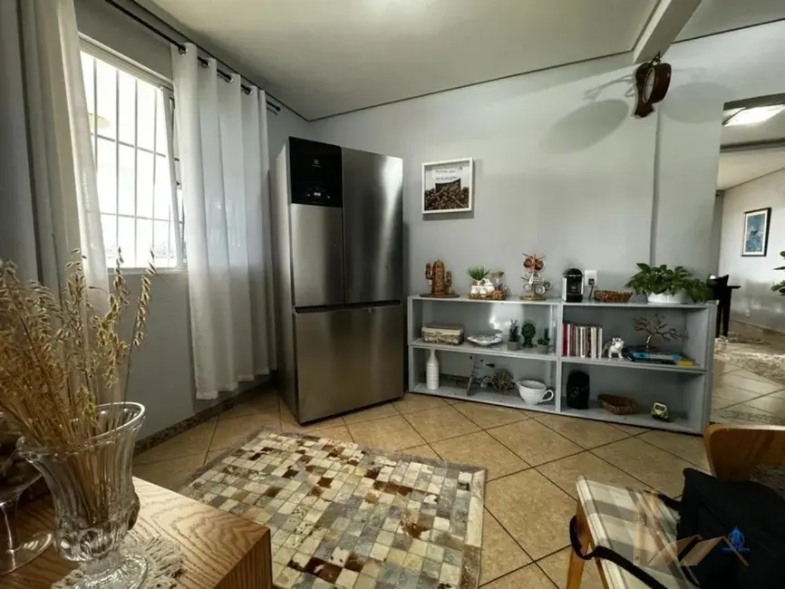 Foto 5 de Casa com 3 quartos à venda, 360m2 em Canaã, Belo Horizonte - MG