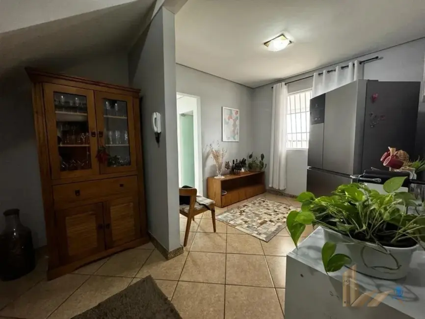 Foto 4 de Casa com 3 quartos à venda, 360m2 em Canaã, Belo Horizonte - MG