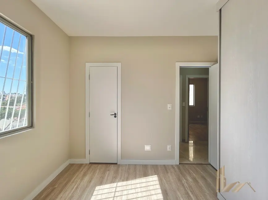 Foto 8 de Apartamento com 3 quartos à venda, 78m2 em Itapoã, Belo Horizonte - MG