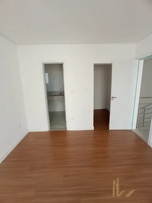 Casa com 3 quartos à venda, 209m2 em Planalto, Belo Horizonte - MG - imagem 8 Foto 8 de Casa com 3 quartos à venda, 209m2 em Planalto, Belo Horizonte - MG