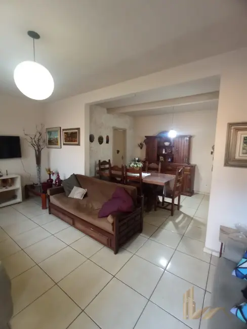 Casa com 4 quartos à venda, 360m2 em Vila Cloris, Belo Horizonte - MG - imagem 1 Foto 1 de Casa com 4 quartos à venda, 360m2 em Vila Cloris, Belo Horizonte - MG