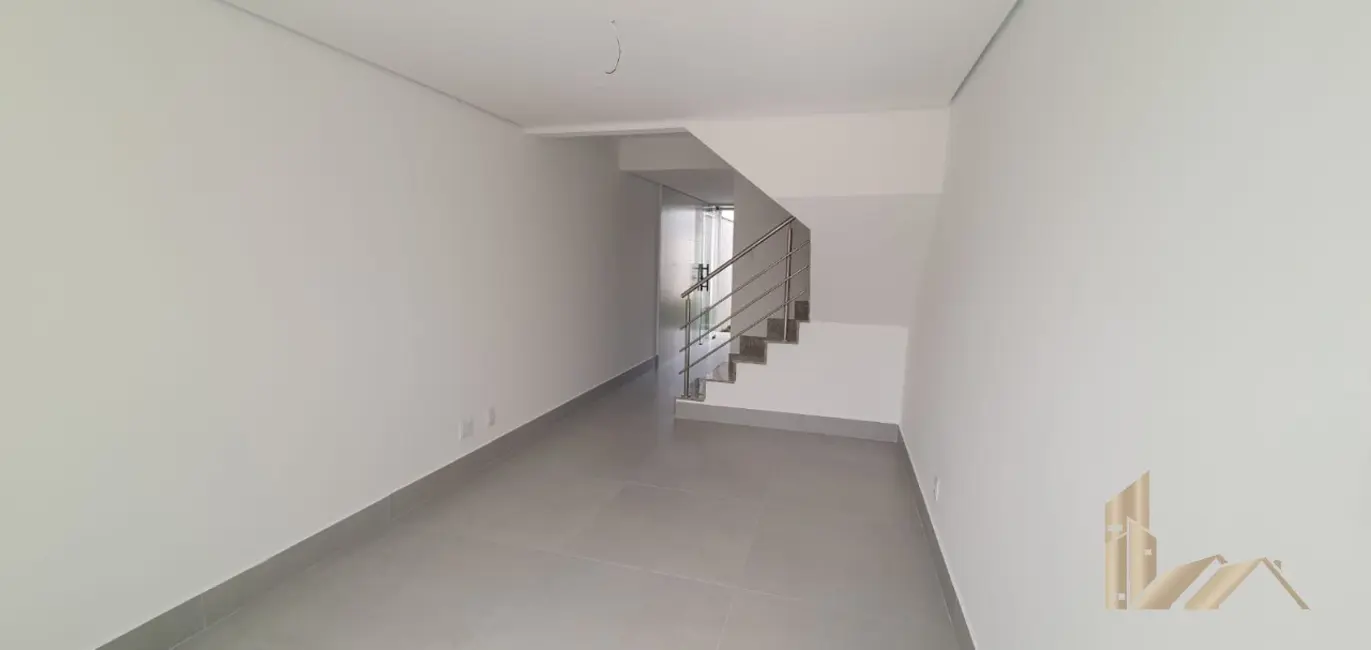 Casa com 2 quartos à venda, 120m2 em Santa Mônica, Belo Horizonte - MG - imagem 2 Foto 2 de Casa com 2 quartos à venda, 120m2 em Santa Mônica, Belo Horizonte - MG