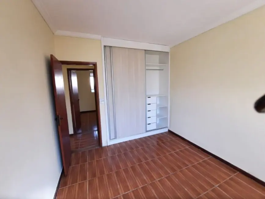 Foto 2 de Casa com 2 quartos à venda, 60m2 em Santa Mônica, Belo Horizonte - MG