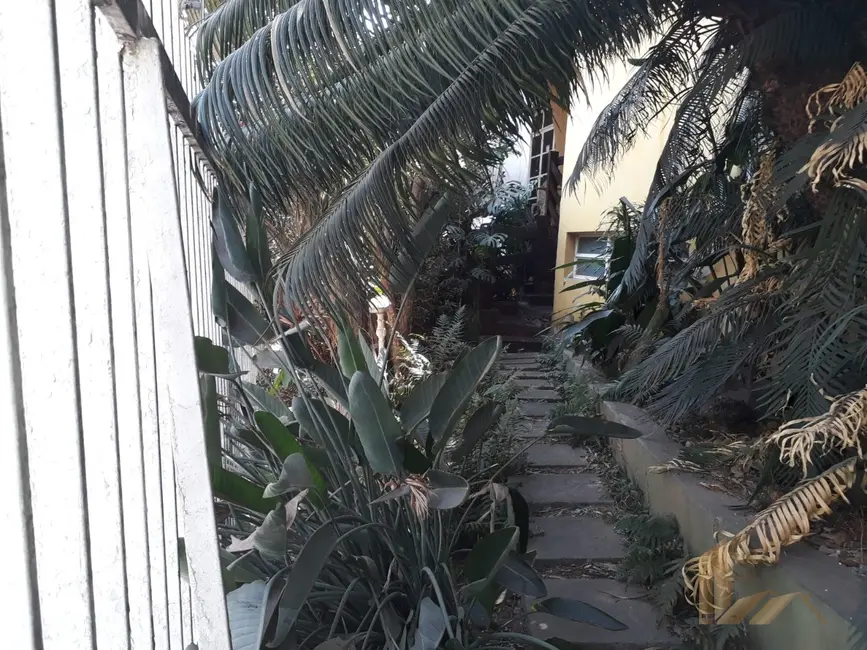 Casa com 4 quartos à venda, 350m2 em Serra, Belo Horizonte - MG - imagem 7 Foto 7 de Casa com 4 quartos à venda, 350m2 em Serra, Belo Horizonte - MG