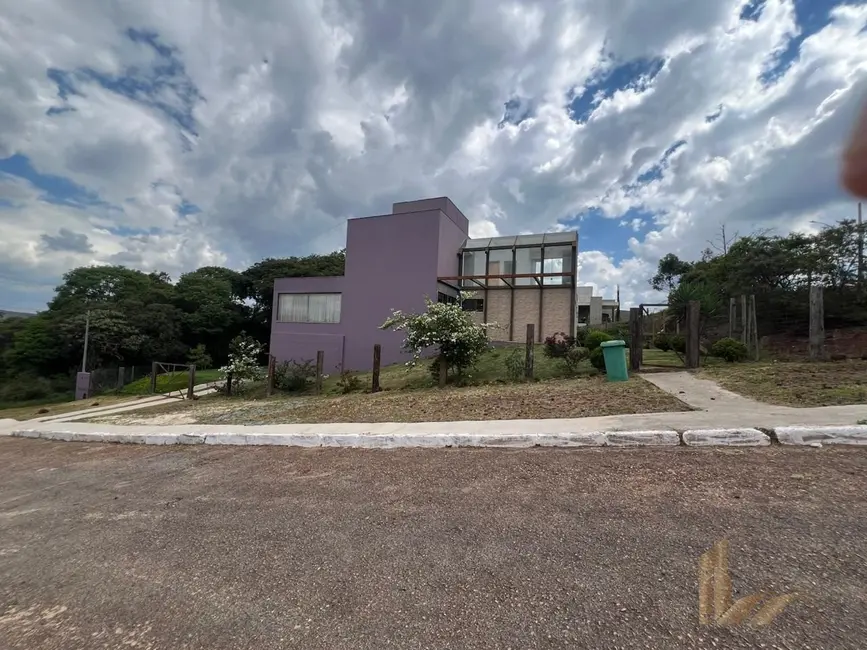 Foto 4 de Casa de Condomínio com 5 quartos à venda, 345m2 em Balneário Água Limpa, Nova Lima - MG