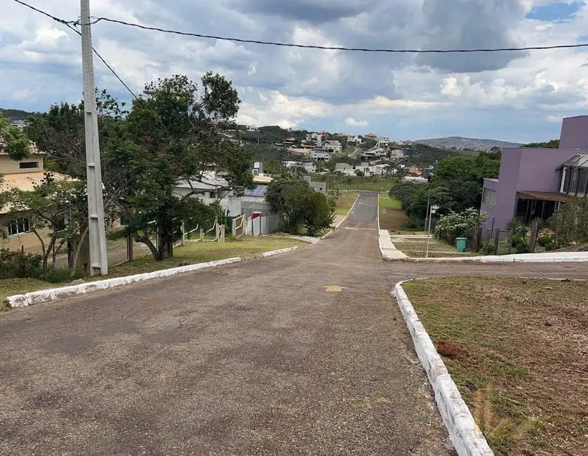Foto 2 de Casa de Condomínio com 5 quartos à venda, 345m2 em Balneário Água Limpa, Nova Lima - MG