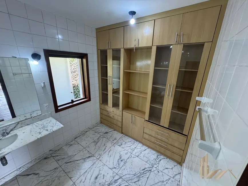 Foto 3 de Casa de Condomínio com 6 quartos à venda e para alugar, 1151m2 em Ville de Montagne, Nova Lima - MG