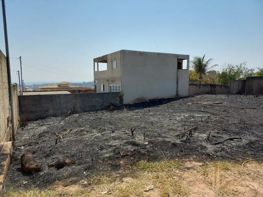 Foto 8 de Terreno / Lote à venda, 400m2 em Vespasiano - MG