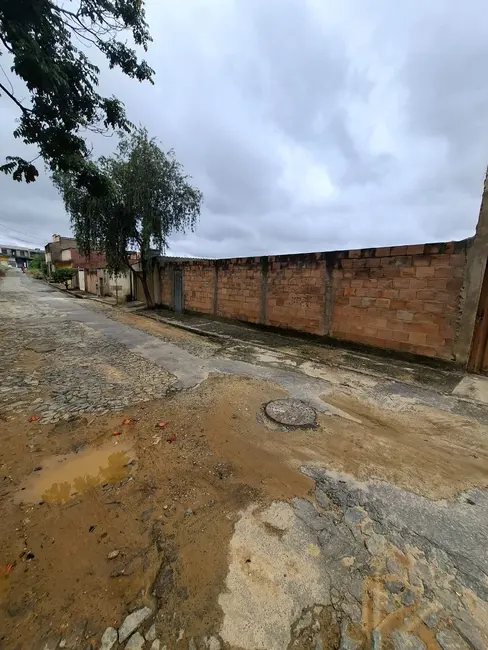 Foto 7 de Terreno / Lote à venda, 360m2 em Vespasiano - MG