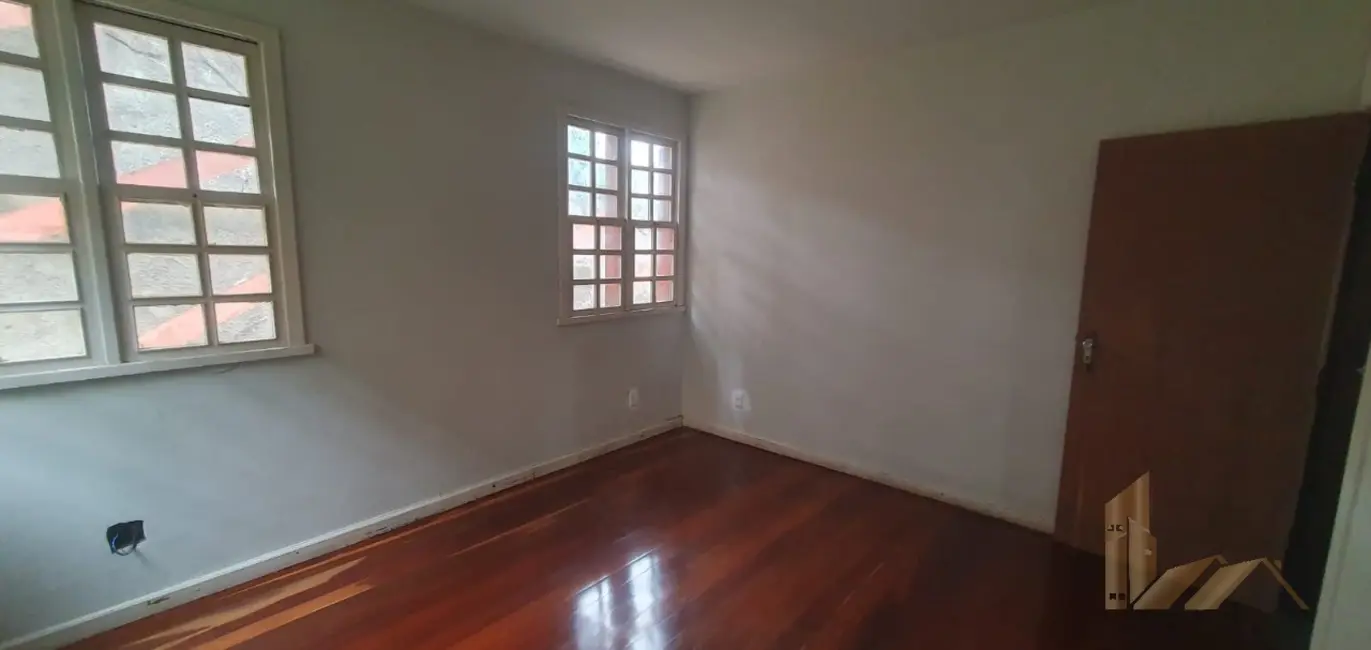 Casa com 5 quartos à venda, 371m2 em Planalto, Belo Horizonte - MG - imagem 2 Foto 2 de Casa com 5 quartos à venda, 371m2 em Planalto, Belo Horizonte - MG