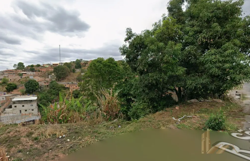 Foto 1 de Terreno / Lote à venda, 360m2 em Sevilha (2ª Seção), Ribeirao Das Neves - MG