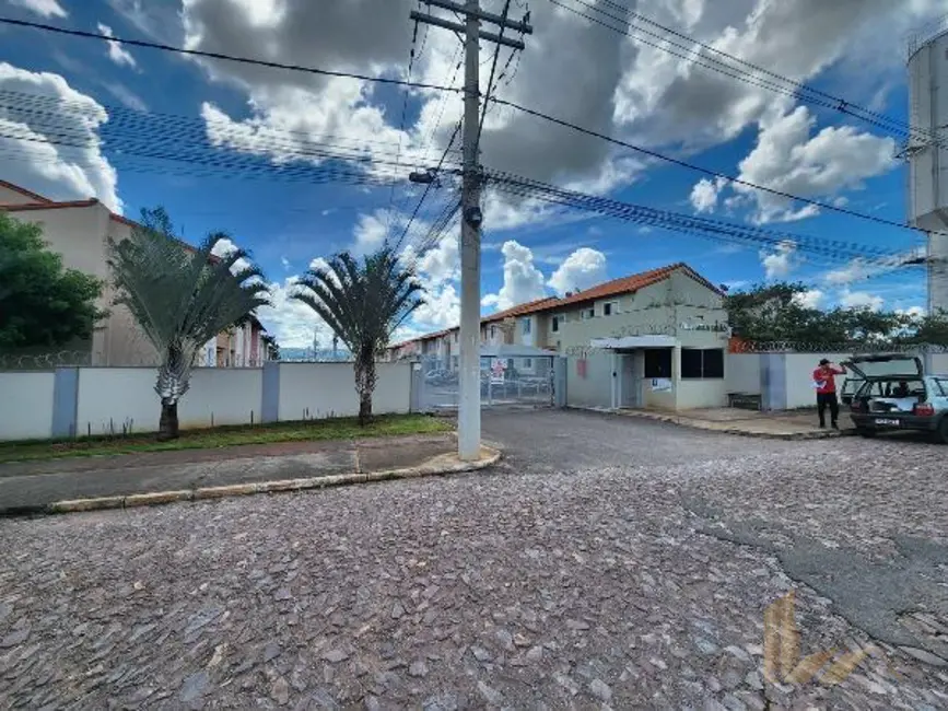 Foto 3 de Apartamento com 2 quartos à venda, 45m2 em Santa Felicidade, Sete Lagoas - MG