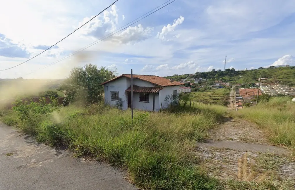 Foto 1 de Casa com 2 quartos à venda, 359m2 em Matozinhos - MG