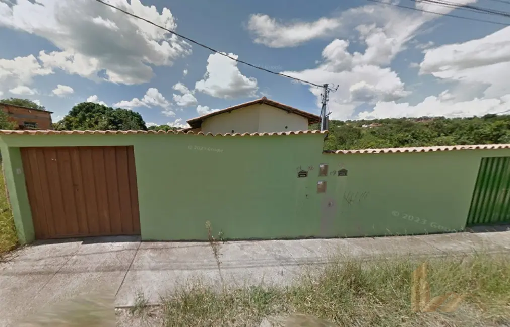 Foto 1 de Casa com 2 quartos à venda, 180m2 em Esmeraldas - MG