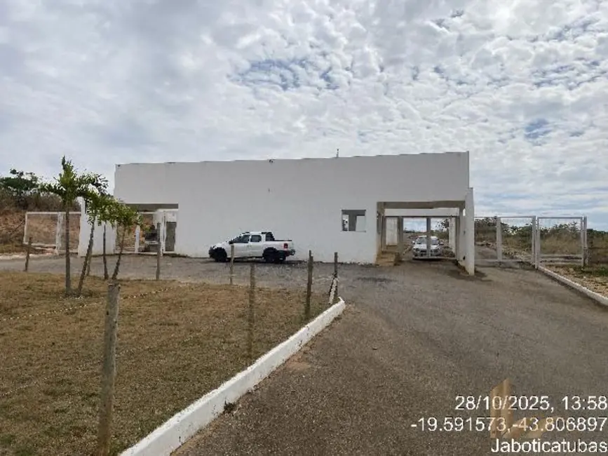 Foto 1 de Terreno / Lote à venda, 1006m2 em Jaboticatubas - MG