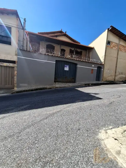 Casa com 3 quartos à venda, 410m2 em São Marcos, Belo Horizonte - MG - imagem 2 Foto 2 de Casa com 3 quartos à venda, 410m2 em São Marcos, Belo Horizonte - MG