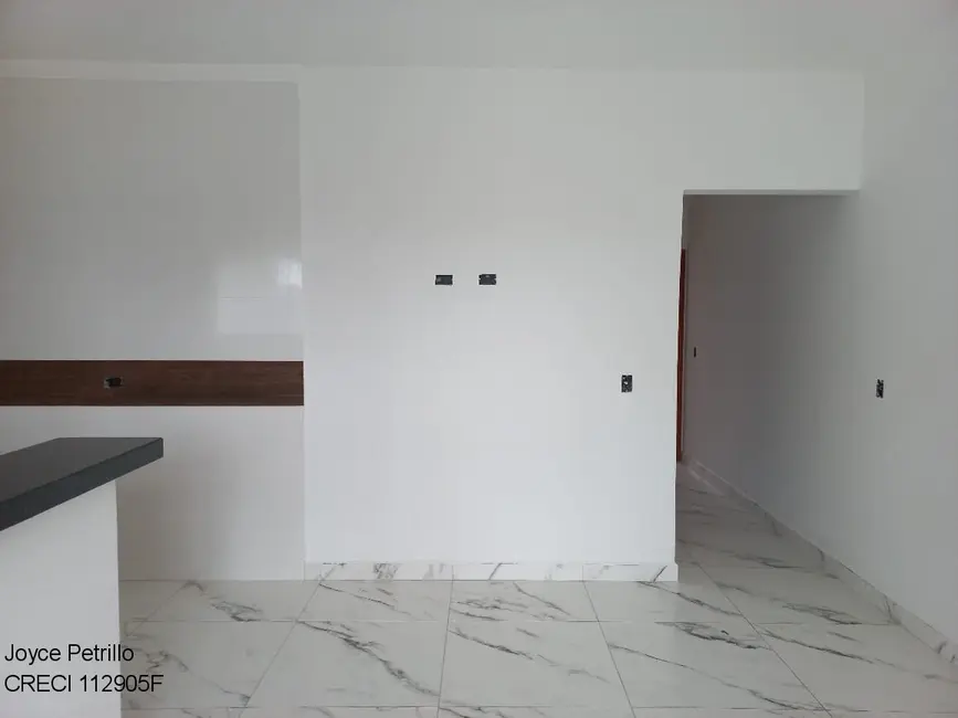 Casa com 2 quartos à venda, 62m2 em Peruibe - SP - imagem 8 Foto 8 de Casa com 2 quartos à venda, 62m2 em Peruibe - SP