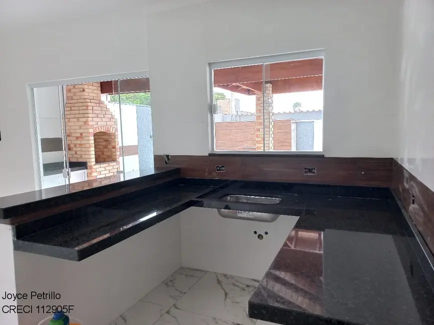 Casa com 2 quartos à venda, 62m2 em Peruibe - SP - imagem 9 Foto 9 de Casa com 2 quartos à venda, 62m2 em Peruibe - SP