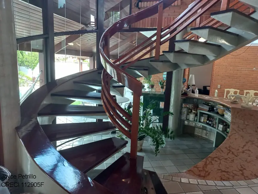 Casa com 5 quartos à venda, 350m2 em Peruibe - SP - imagem 6 Foto 6 de Casa com 5 quartos à venda, 350m2 em Peruibe - SP