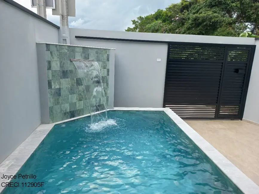 Foto 4 de Casa com 2 quartos à venda, 80m2 em Peruibe - SP