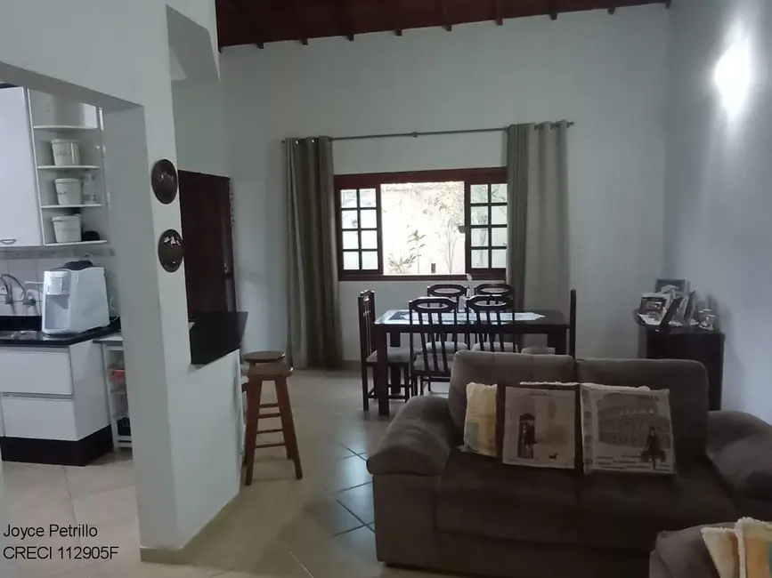 Casa com 2 quartos à venda, 130m2 em Peruibe - SP - imagem 8 Foto 8 de Casa com 2 quartos à venda, 130m2 em Peruibe - SP
