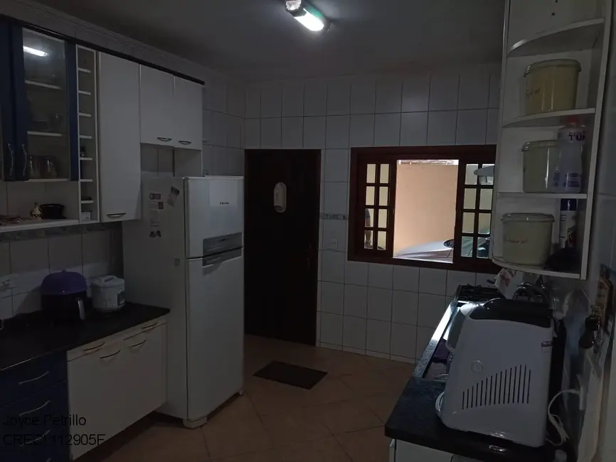 Casa com 2 quartos à venda, 130m2 em Peruibe - SP - imagem 9 Foto 9 de Casa com 2 quartos à venda, 130m2 em Peruibe - SP