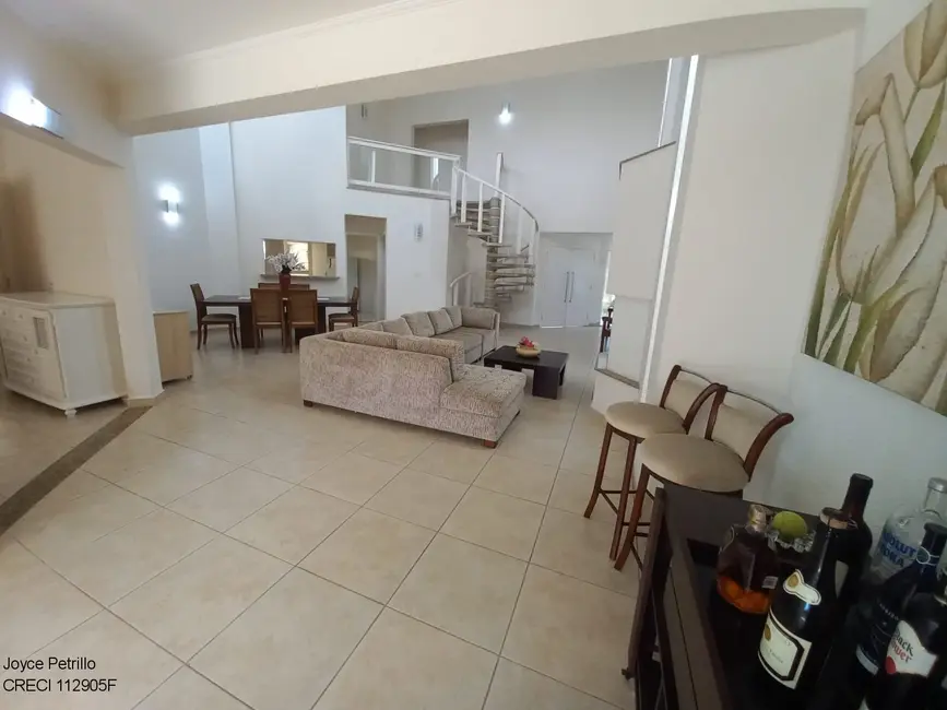 Casa de Condomínio com 4 quartos à venda e para alugar, 400m2 em Peruibe - SP - imagem 5 Foto 5 de Casa de Condomínio com 4 quartos à venda e para alugar, 400m2 em Peruibe - SP