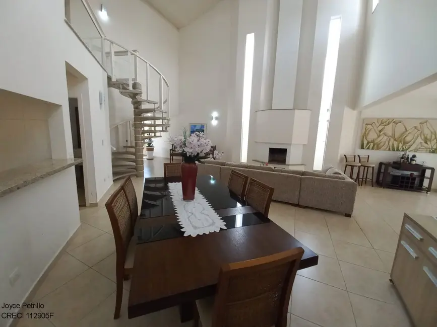 Casa de Condomínio com 4 quartos à venda e para alugar, 400m2 em Peruibe - SP - imagem 6 Foto 6 de Casa de Condomínio com 4 quartos à venda e para alugar, 400m2 em Peruibe - SP