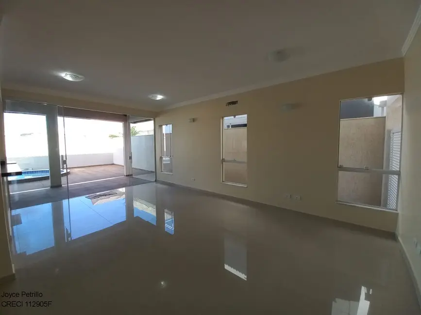 Casa de Condomínio com 4 quartos à venda, 230m2 em Peruibe - SP - imagem 4 Foto 4 de Casa de Condomínio com 4 quartos à venda, 230m2 em Peruibe - SP
