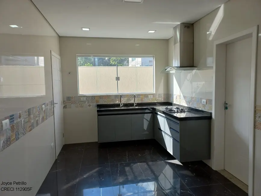 Casa de Condomínio com 4 quartos à venda, 230m2 em Peruibe - SP - imagem 6 Foto 6 de Casa de Condomínio com 4 quartos à venda, 230m2 em Peruibe - SP