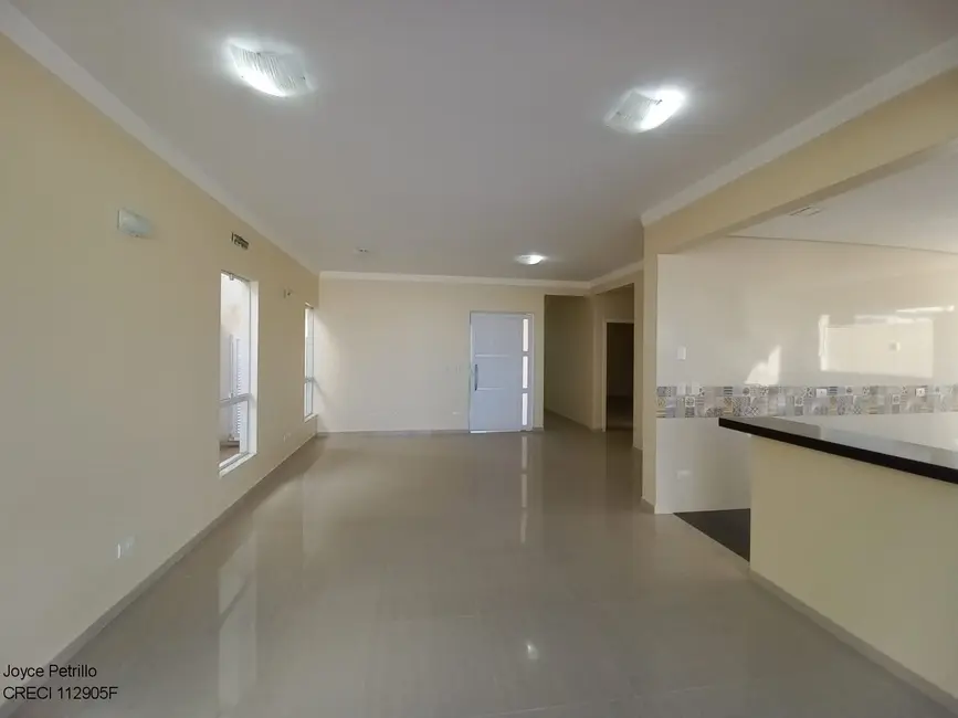 Casa de Condomínio com 4 quartos à venda, 230m2 em Peruibe - SP - imagem 3 Foto 3 de Casa de Condomínio com 4 quartos à venda, 230m2 em Peruibe - SP