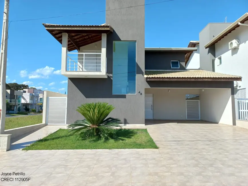 Foto 1 de Casa de Condomínio com 4 quartos à venda, 230m2 em Peruibe - SP