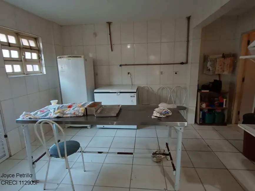 Loja à venda, 120m2 em Centro, Peruibe - SP - imagem 6 Foto 6 de Loja à venda, 120m2 em Centro, Peruibe - SP