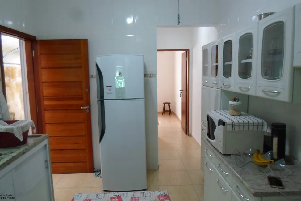 Casa com 2 quartos à venda, 80m2 em Peruibe - SP - imagem 4 Foto 4 de Casa com 2 quartos à venda, 80m2 em Peruibe - SP