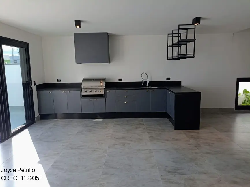 Casa com 5 quartos à venda, 280m2 em Peruibe - SP - imagem 9 Foto 9 de Casa com 5 quartos à venda, 280m2 em Peruibe - SP